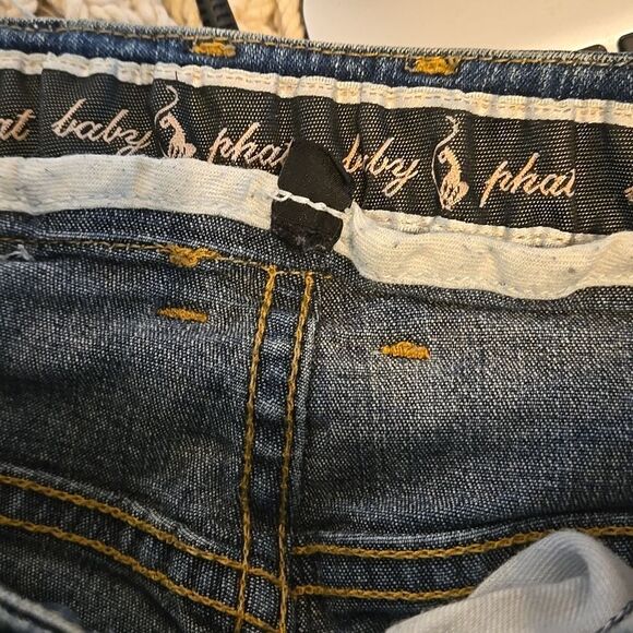 Baby Phat Cropped Denim Low Rise Cat Logo Jeans with Cuffed Hem - Picture 8 of 10